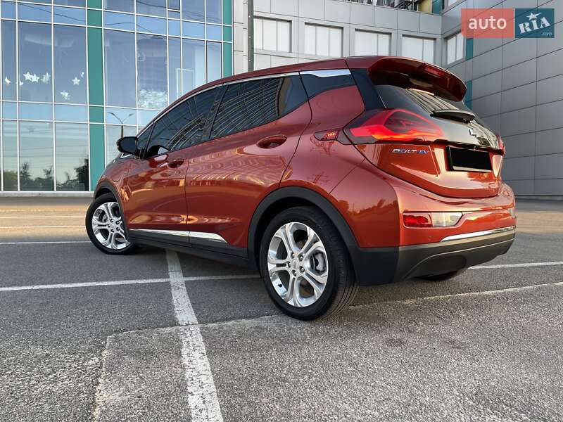 Хэтчбек Chevrolet Bolt EV 2021 в Днепре