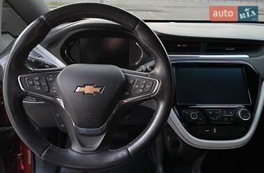 Хэтчбек Chevrolet Bolt EV 2021 в 