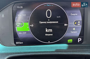 Хэтчбек Chevrolet Bolt EV 2022 в 