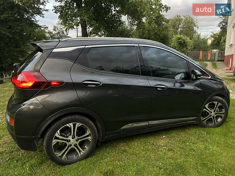 Хэтчбек Chevrolet Bolt EV 2017 в Самборе