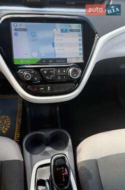 Хэтчбек Chevrolet Bolt EV 2016 в 