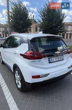 Хэтчбек Chevrolet Bolt EV 2016 в 