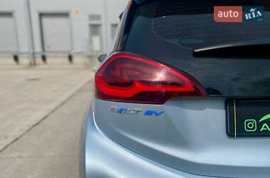 Хэтчбек Chevrolet Bolt EV 2017 в 