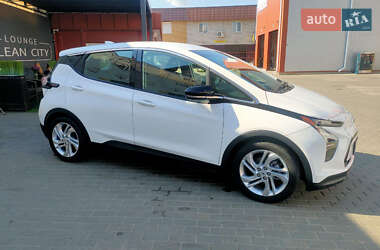 Хэтчбек Chevrolet Bolt EV 2022 в 