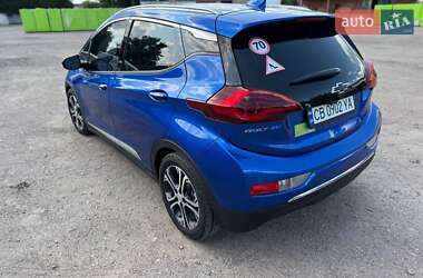 Хэтчбек Chevrolet Bolt EV 2018 в 