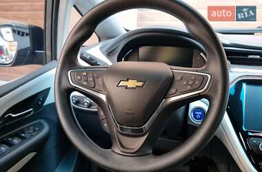 Хэтчбек Chevrolet Bolt EV 2017 в 