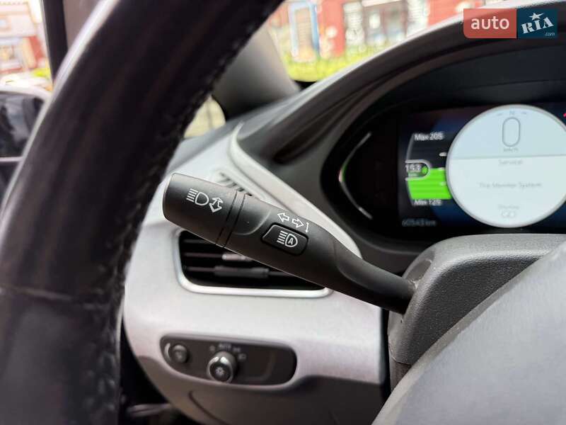 Хэтчбек Chevrolet Bolt EV 2019 в Львове