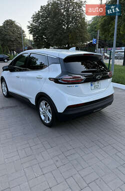 Хэтчбек Chevrolet Bolt EV 2022 в 