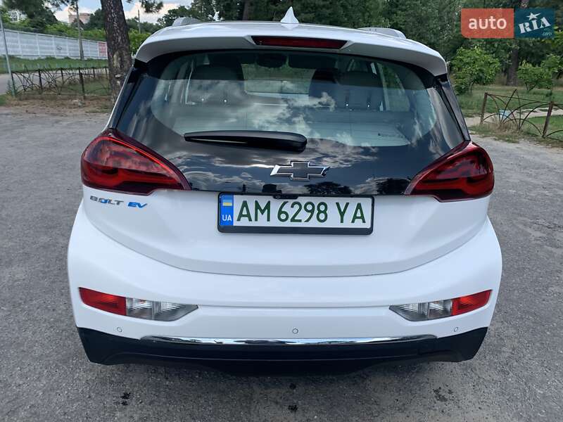 Хэтчбек Chevrolet Bolt EV 2020 в Киеве фото 2 Хэтчбек Chevrolet Bolt EV 2020 в Киеве