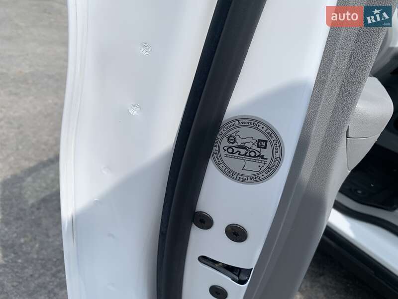 Хэтчбек Chevrolet Bolt EV 2020 в Киеве фото 15 Хэтчбек Chevrolet Bolt EV 2020 в Киеве