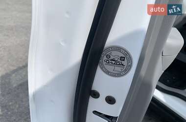 Хэтчбек Chevrolet Bolt EV 2020 в 