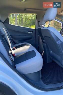 Хэтчбек Chevrolet Bolt EV 2019 в 