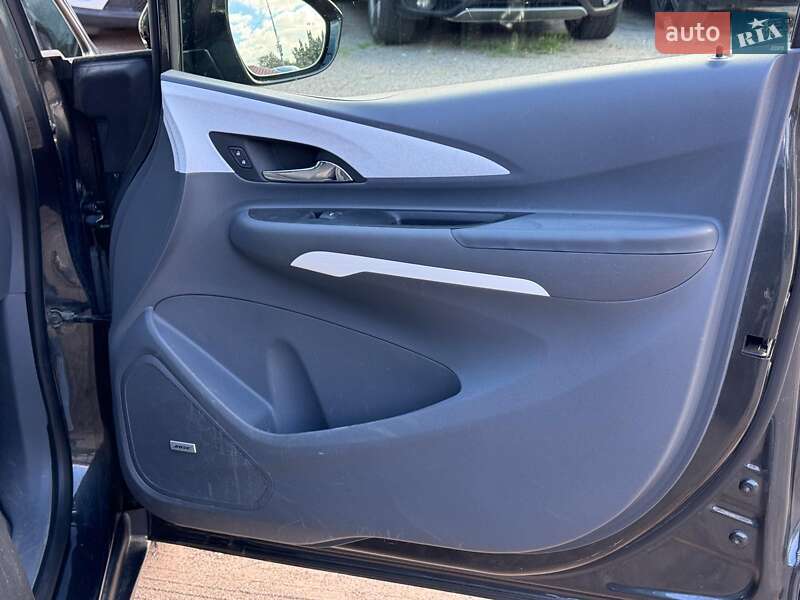 Хэтчбек Chevrolet Bolt EV 2017 в Виннице