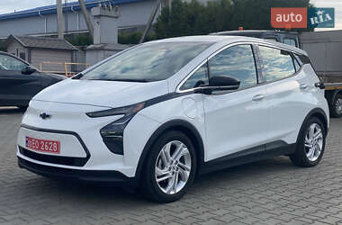 Хэтчбек Chevrolet Bolt EV 2022 в 