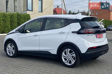 Хэтчбек Chevrolet Bolt EV 2022 в 
