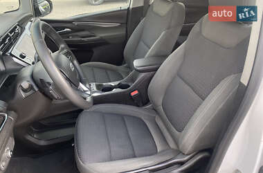 Хэтчбек Chevrolet Bolt EV 2022 в 