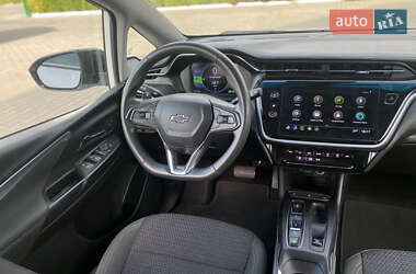 Хэтчбек Chevrolet Bolt EV 2022 в 