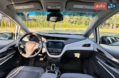 Хэтчбек Chevrolet Bolt EV 2017 в 