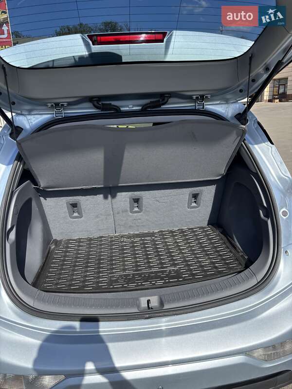 Хэтчбек Chevrolet Bolt EV 2017 в Харькове