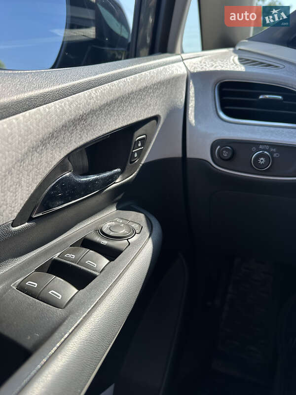 Хэтчбек Chevrolet Bolt EV 2017 в Ивано-Франковске