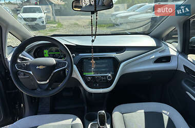 Хэтчбек Chevrolet Bolt EV 2017 в 
