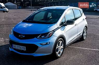 Хэтчбек Chevrolet Bolt EV 2017 в 