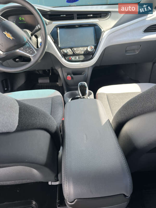 Хэтчбек Chevrolet Bolt EV 2018 в Киеве