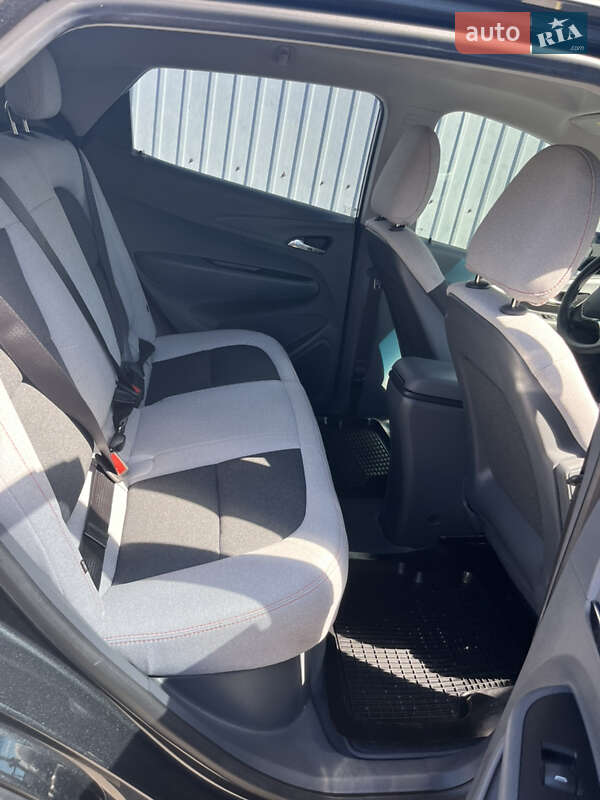 Хэтчбек Chevrolet Bolt EV 2018 в Киеве