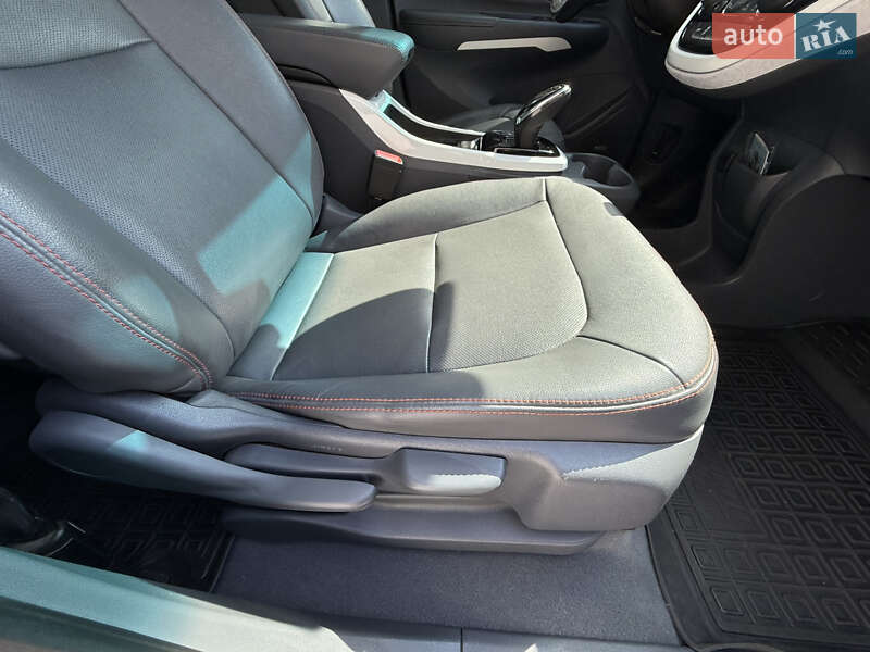 Хетчбек Chevrolet Bolt EV 2017 в Запоріжжі
