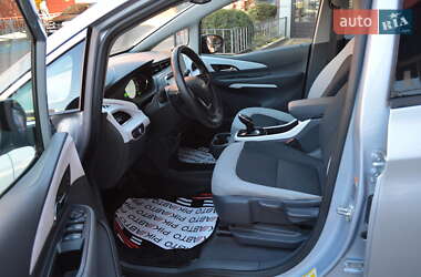 Хэтчбек Chevrolet Bolt EV 2017 в 