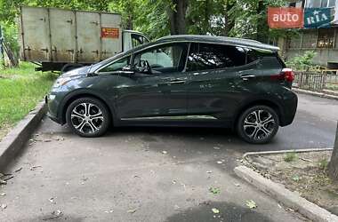 Хэтчбек Chevrolet Bolt EV 2017 в 