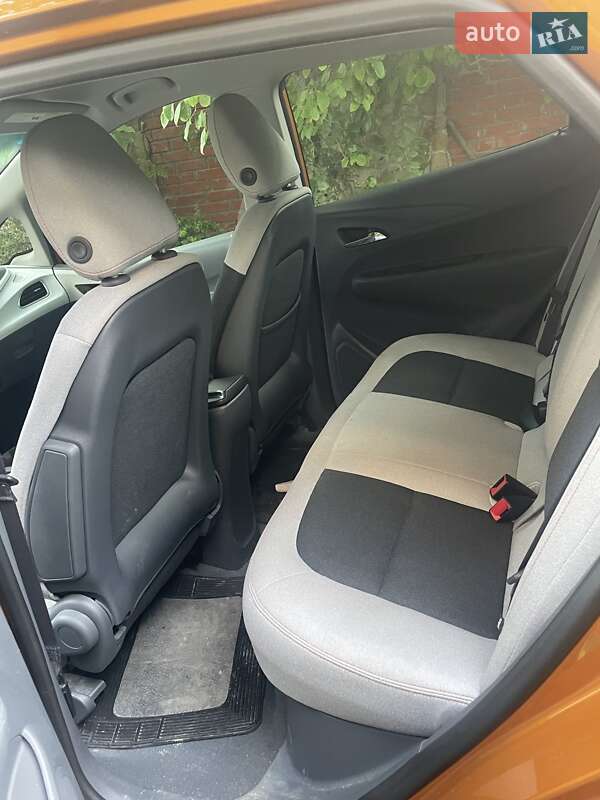 Хэтчбек Chevrolet Bolt EV 2017 в Львове фото 4 Хэтчбек Chevrolet Bolt EV 2017 в Львове