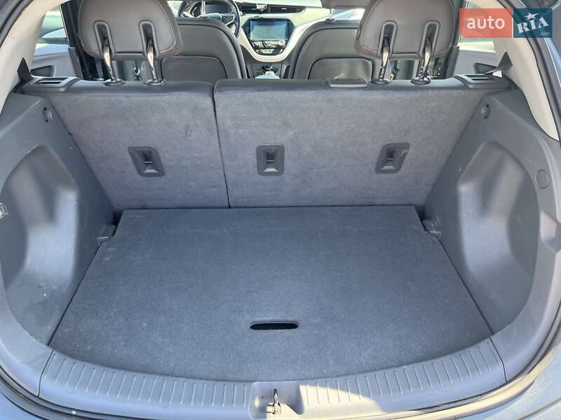 Хэтчбек Chevrolet Bolt EV 2017 в Киеве