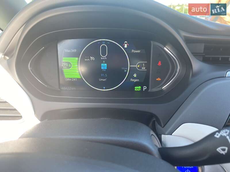 Хэтчбек Chevrolet Bolt EV 2018 в Измаиле фото 12 Хэтчбек Chevrolet Bolt EV 2018 в Измаиле