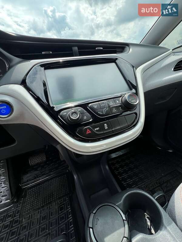 Хетчбек Chevrolet Bolt EV 2017 в Рівному