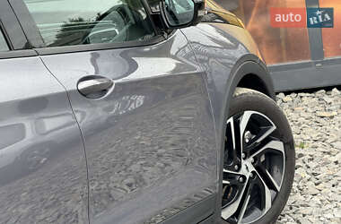 Хэтчбек Chevrolet Bolt EV 2021 в 
