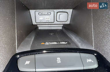Хэтчбек Chevrolet Bolt EV 2021 в 