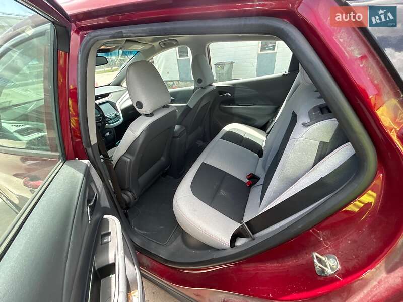 Хэтчбек Chevrolet Bolt EV 2020 в Синельниково