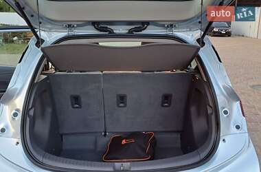 Хэтчбек Chevrolet Bolt EV 2017 в 