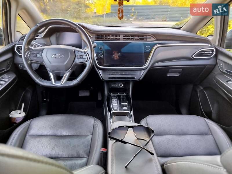 Хэтчбек Chevrolet Bolt EV 2023 в Киеве фото 25 Хэтчбек Chevrolet Bolt EV 2023 в Киеве