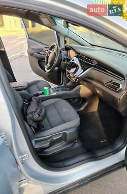Хэтчбек Chevrolet Bolt EV 2023 в 