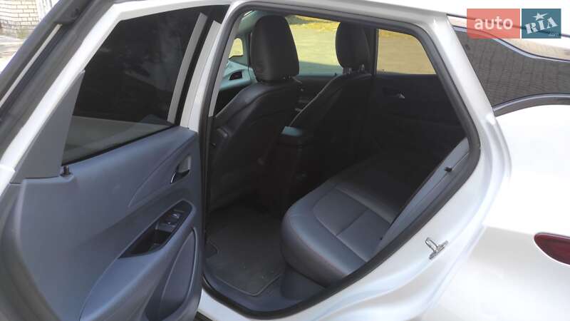 Хетчбек Chevrolet Bolt EV 2018 в Дніпрі