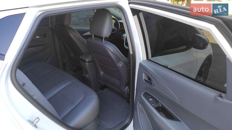 Хетчбек Chevrolet Bolt EV 2018 в Дніпрі