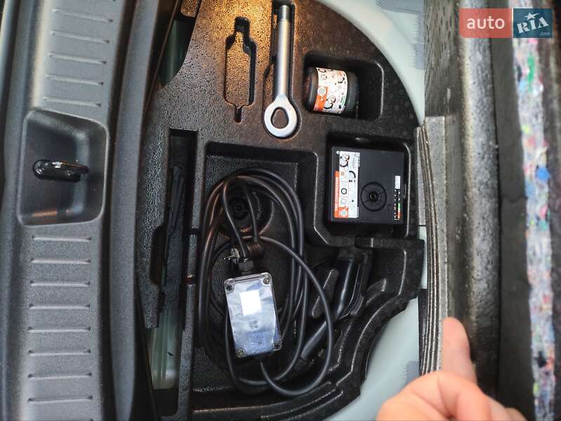 Хэтчбек Chevrolet Bolt EV 2023 в Полтаве