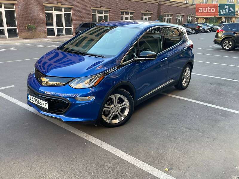 Хэтчбек Chevrolet Bolt EV 2020 в Киеве