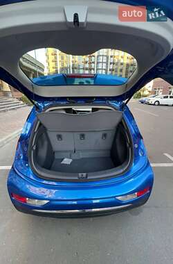 Хетчбек Chevrolet Bolt EV 2020 в 
