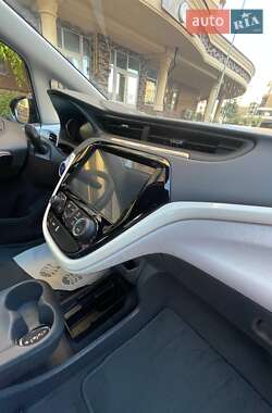 Хетчбек Chevrolet Bolt EV 2020 в 