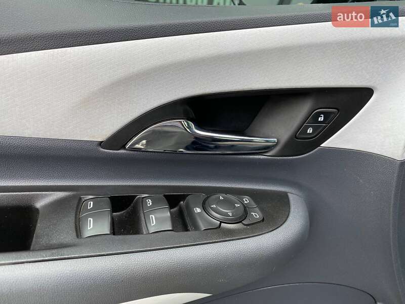 Хетчбек Chevrolet Bolt EV 2020 в Хмельницькому