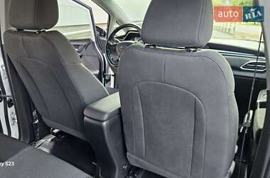 Хэтчбек Chevrolet Bolt EV 2021 в 