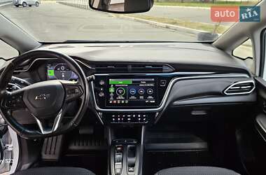 Хэтчбек Chevrolet Bolt EV 2021 в 